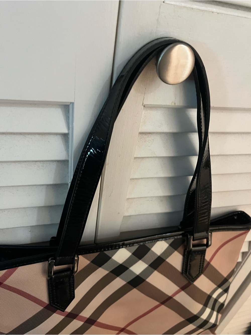 Burberry Beige Plaid Tote with Black Handles - Picture 2 of 10